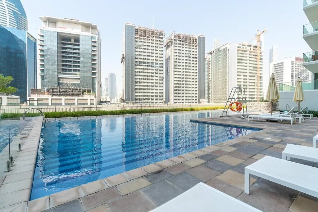 Apartment Sauna, Pool & Gym - 10 Min From Burj Khalifa Dubai