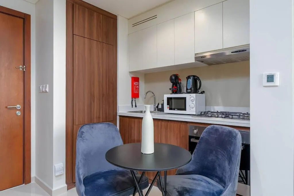 Apartment Sauna, Pool & Gym - 10 Min From Burj Khalifa Dubai